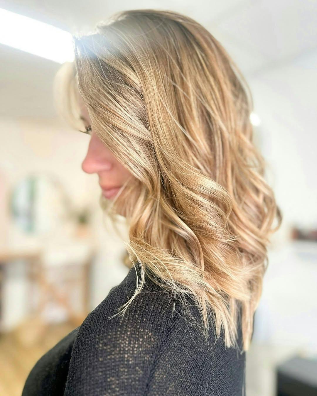 Warm balayage with soft curls